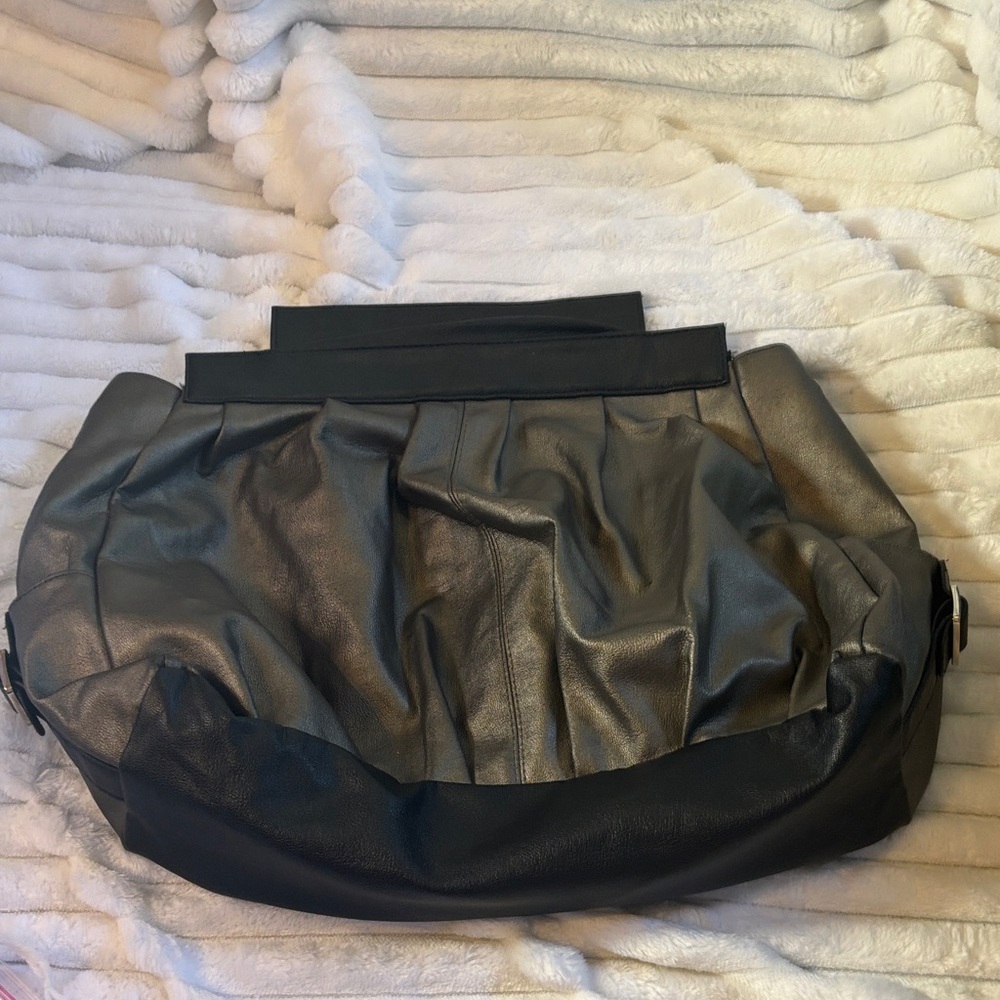 Miche Grey Metallic Prima Faux Leather Shoulder Bag​  Women Color Grey EUC - Picture 5 of 10